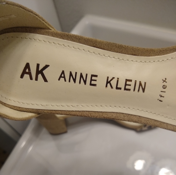 ANNE Klein Camila Snake Print Block Heel Sandals Size 6.5 - Picture 10 of 12